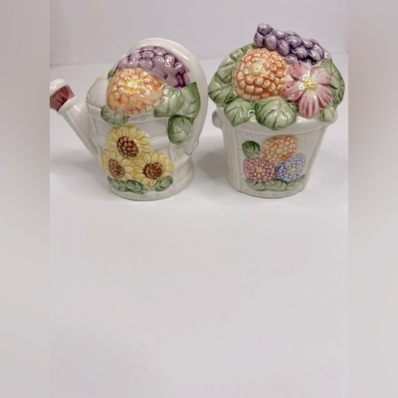 Fitz and Floyd Seeds Of Spring Shaker Set - Picture 1 of 4